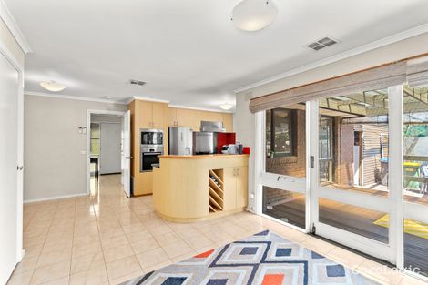Property photo of 15 Glen Barry Road Wantirna VIC 3152