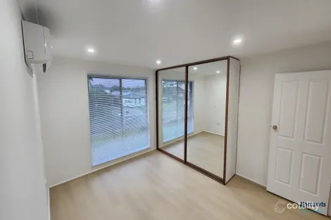 Property photo of 2 Grimmett Court St Clair NSW 2759