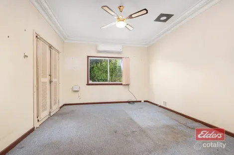 Property photo of 255 Second Street Wonthella WA 6530