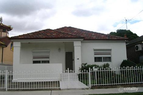 19 Samuel St, Wiley Park, NSW 2195