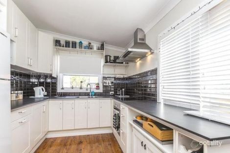 Property photo of 1 Hallvert Crescent Charlestown NSW 2290