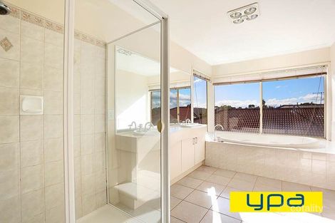 Property photo of 52 Chittenup Bend Sydenham VIC 3037