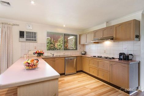 Property photo of 5 Bardoel Court Dingley Village VIC 3172