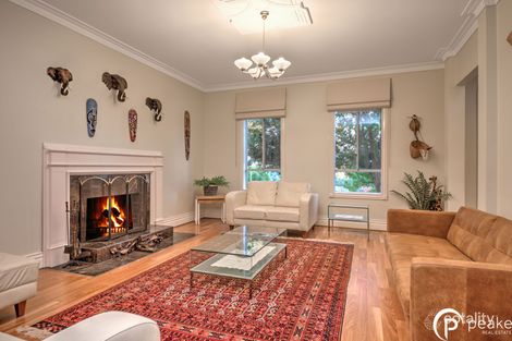 Property photo of 7 Edward Court Berwick VIC 3806