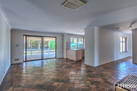 Property photo of 96 Inverness Circle Camillo WA 6111