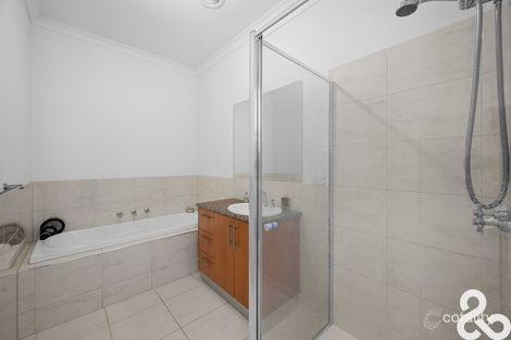 Property photo of 25 Nancarrow Drive Doreen VIC 3754