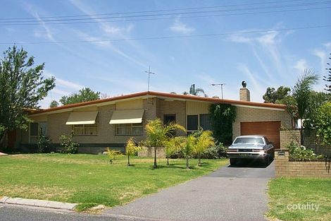 8 Sutherland Way, Cloverdale, WA 6105