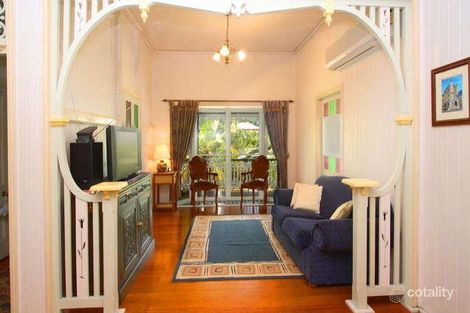 Property photo of 100 Alkoomie Street Wynnum QLD 4178