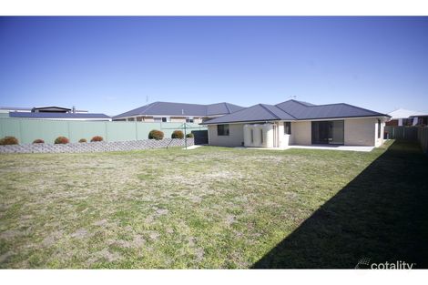 Property photo of 6 Blaxland Drive Llanarth NSW 2795