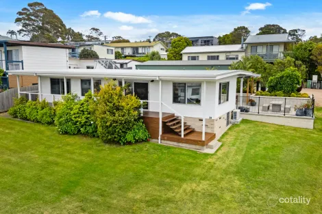 28 Oneills Rd, Lakes Entrance, VIC 3909