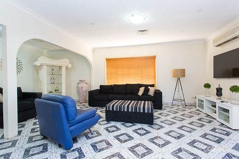 Property photo of 71 Mountford Avenue Guildford NSW 2161