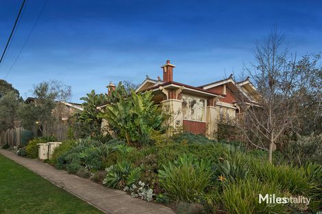 Property photo of 1 Rockbeare Grove Ivanhoe VIC 3079