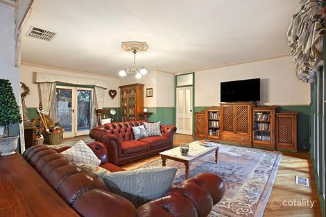 Property photo of 17 Casuarina Ridge Eltham North VIC 3095