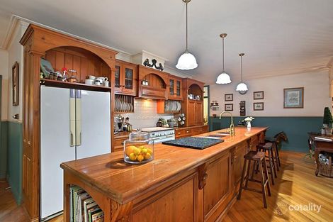 Property photo of 17 Casuarina Ridge Eltham North VIC 3095