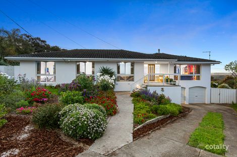 Property photo of 32 St Cloud Court Highton VIC 3216