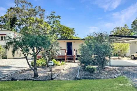 19 Pecan St, Macleay Island, QLD 4184