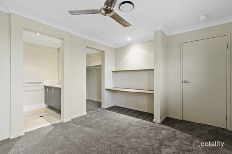 Property photo of 2 Eastbank Terrace Helensvale QLD 4212