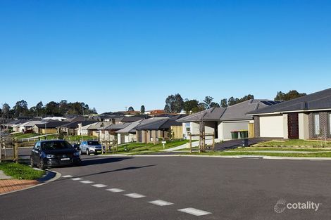 Property photo of 42 Plover Circuit Aberglasslyn NSW 2320