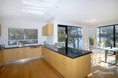 Property photo of 32 Ocean View Drive Wamberal NSW 2260