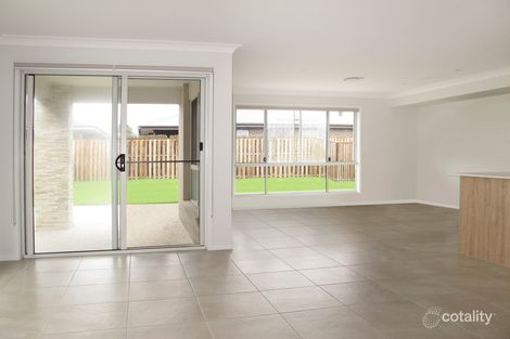 Property photo of 23 Belconnen Drive Pimpama QLD 4209