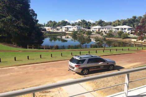 Property photo of 5 Water Crest Gardens Gwelup WA 6018