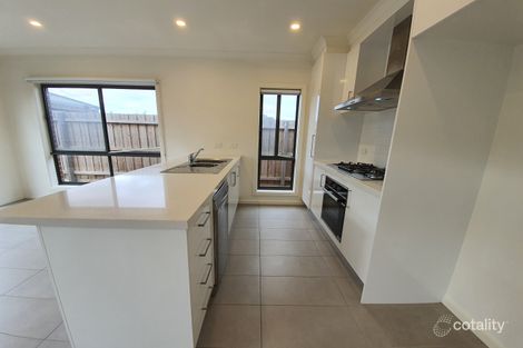Property photo of 17 Major Way Tarneit VIC 3029