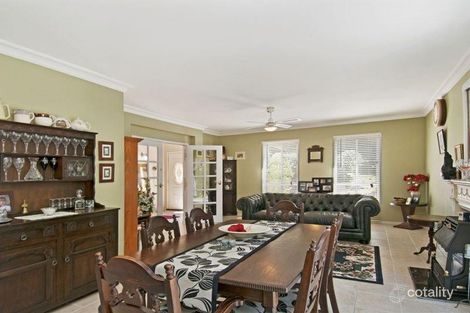 Property photo of 421 Avoca Drive Green Point NSW 2251