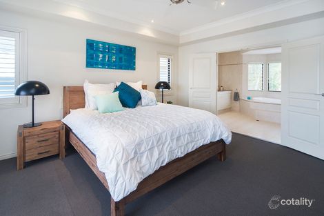 Property photo of 5244 Marine Drive North Hope Island QLD 4212