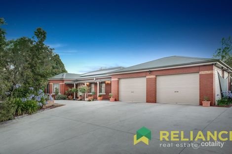 Property photo of 30 Maplewood Close Brookfield VIC 3338