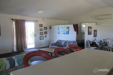 522 Midge Point Rd, Bloomsbury, QLD 4799