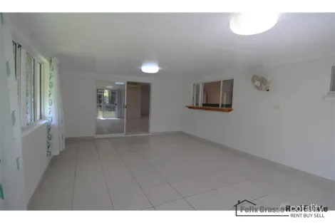 Property photo of 32 Dungarvan Drive Brinsmead QLD 4870