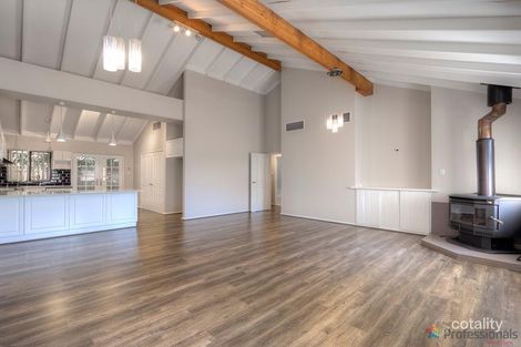 Property photo of 25 Marble Place Forrestfield WA 6058