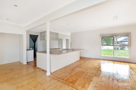 Property photo of 39 Snell Grove Oak Park VIC 3046