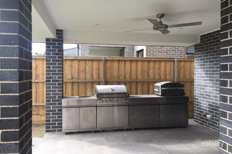 Property photo of 11 Moriarty Way Potts Hill NSW 2143