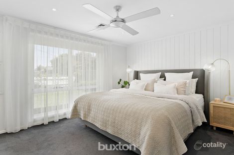 Property photo of 2 Wunalla Road Seaford VIC 3198