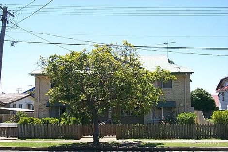 111 Chestnut St, Wynnum, QLD 4178