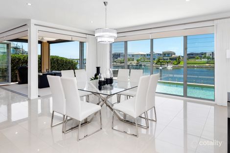 Property photo of 1078 Edgecliff Drive Hope Island QLD 4212