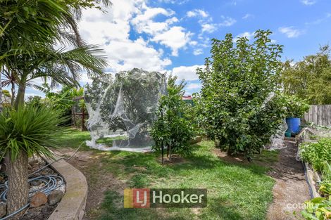 Property photo of 28 Grice Quadrant Pakenham VIC 3810