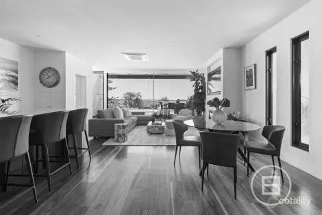 Property photo of 53 Beach Road Hampton VIC 3188