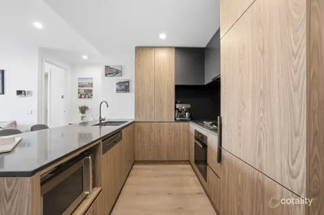 Property photo of 202/134 McKinnon Road McKinnon VIC 3204