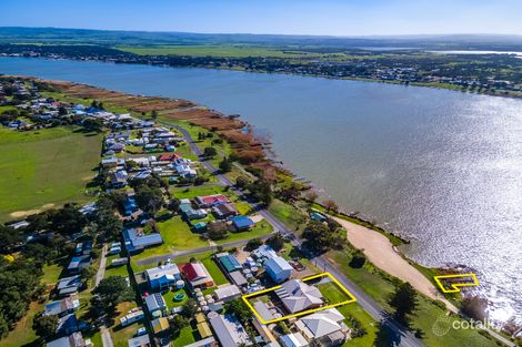 Property photo of 19 Captain Sturt Parade Hindmarsh Island SA 5214