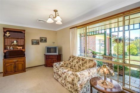 11 Almond Gr, Worrigee, NSW 2540