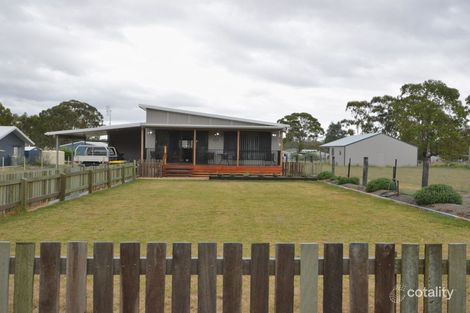 9 Macintyre St, Leyburn, QLD 4365