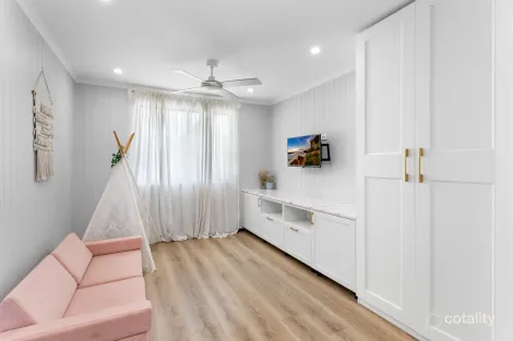 Property photo of 7 Miner Court Deception Bay QLD 4508