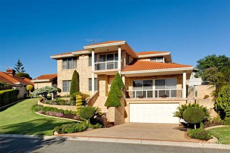 32 Lucraft Gdns, Winthrop, WA 6150