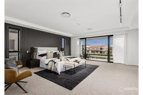 Property photo of 5 Royal Albert Crescent Paradise Point QLD 4216
