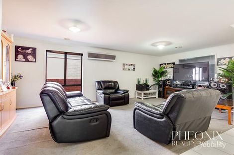 Property photo of 27 Emperor Parade Tarneit VIC 3029