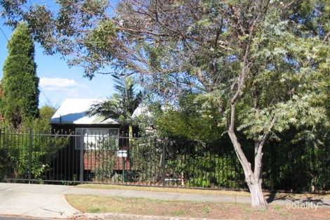 37 Long Cres, Shortland, NSW 2307