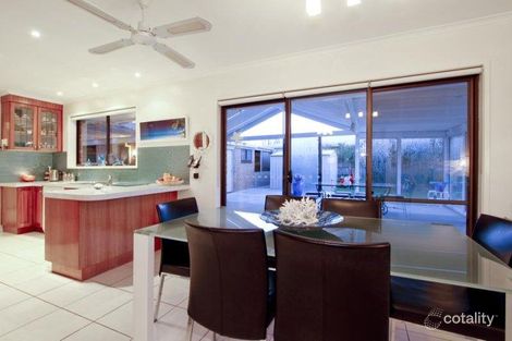 Property photo of 5 Paula Court Sale VIC 3850