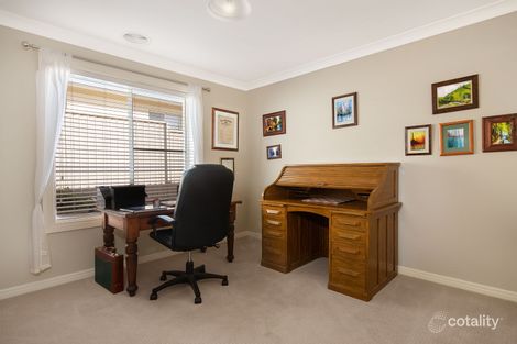 Property photo of 5 Lisbon Circuit Orange NSW 2800